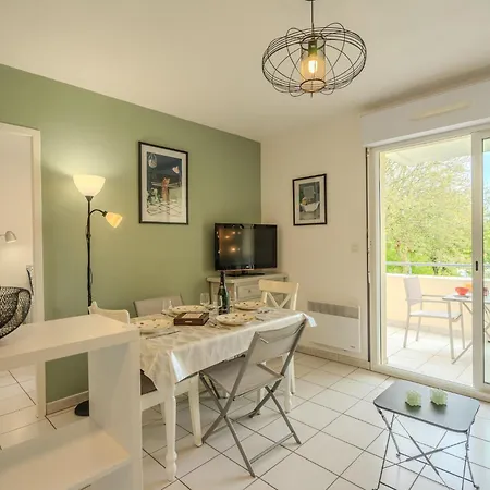Apartment Jardins De Pontaillac-5 By Interhome